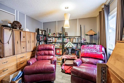 3 Parkview Avenue, Red Deer, AB 