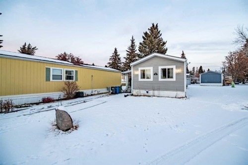 3 Parkview Avenue, Red Deer, AB 