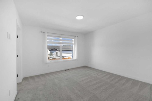 182 Ava Crescent, Blackfalds, AB - Indoor Photo Showing Other Room