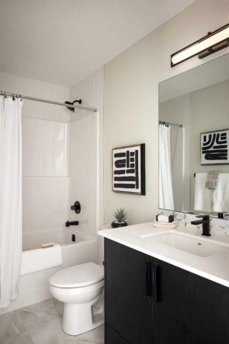 109 Belmont Path Sw, Calgary, AB - Indoor Photo Showing Bathroom