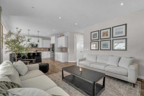 23 Bowman Circle, Sylvan Lake, AB - Indoor Photo Showing Living Room
