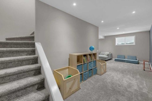 23 Bowman Circle, Sylvan Lake, AB - Indoor Photo Showing Other Room