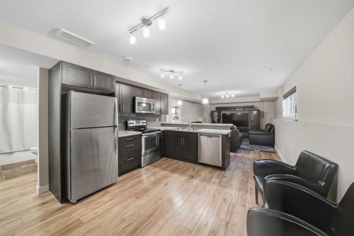 22 Mackenzie Ranch Way, Lacombe, AB - Indoor Photo Showing Kitchen