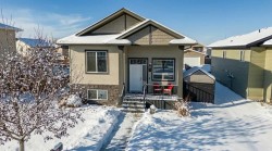 22 Mackenzie Ranch Way  Lacombe, AB T4L 0A7