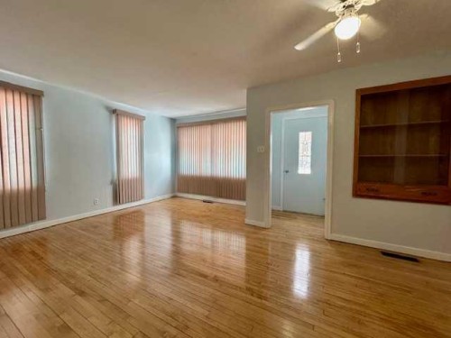 5036 51 Ave, Bashaw, AB - Indoor Photo Showing Other Room