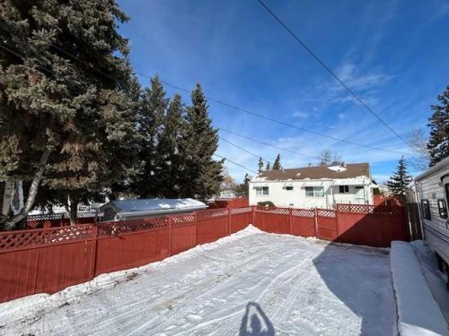 5036 51 Ave, Bashaw, AB - Outdoor