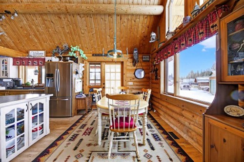 3-32460 Range Road 61, Rural Mountain View County, AB - Indoor