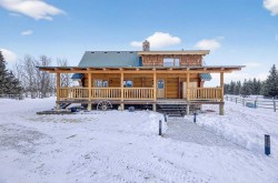 3-32460 Range Road 61  Rural Mountain View County, AB T0M 1X0