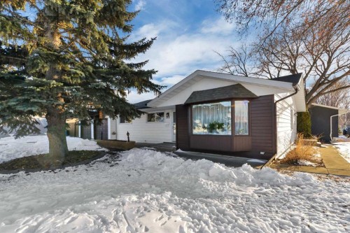 31 Mitchell Avenue  Red Deer, AB T4N 0L5