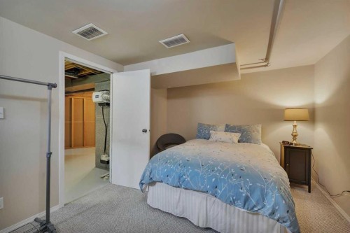 31 Mitchell Avenue, Red Deer, AB - Indoor Photo Showing Bedroom