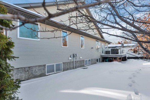 38 Overand Place, Red Deer, AB - Outdoor