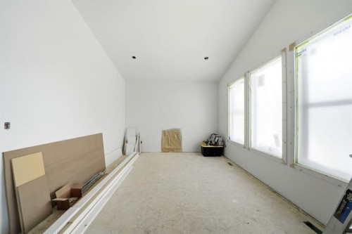 8 Henner'S Place, Lacombe, AB - Indoor Photo Showing Other Room