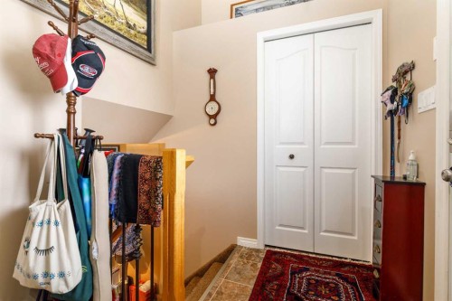 37 Regatta Way, Sylvan Lake, AB - Indoor