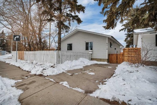 6318 Horn Street  Red Deer, AB T4N 5M5