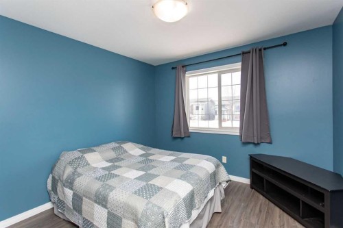 121 Jordan Parkway, Red Deer, AB - Indoor Photo Showing Bedroom