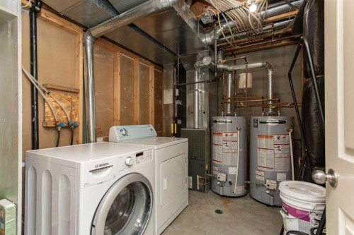 121 Jordan Parkway, Red Deer, AB - Indoor Photo Showing Laundry Room