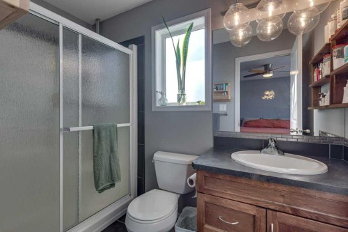 13 Heritage Drive, Penhold, AB - Indoor Photo Showing Bathroom