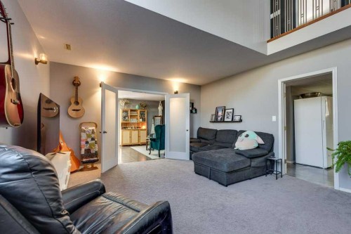 13 Heritage Drive, Penhold, AB - Indoor Photo Showing Other Room