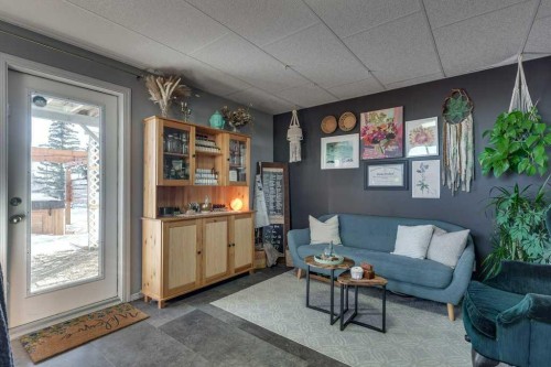 13 Heritage Drive, Penhold, AB - Indoor