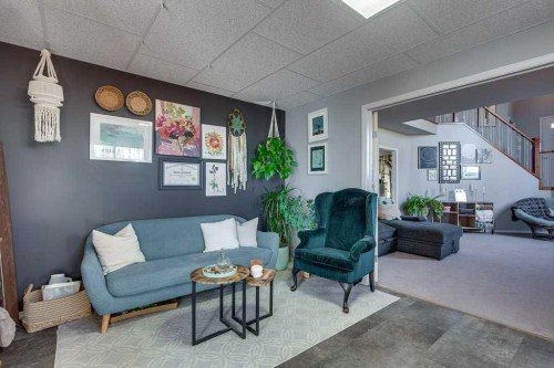 13 Heritage Drive, Penhold, AB - Indoor