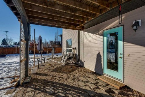 13 Heritage Drive, Penhold, AB - Outdoor With Deck Patio Veranda With Exterior