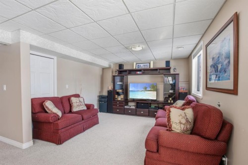 58 Lewis Close, Red Deer, AB - Indoor