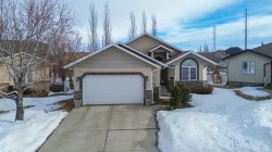 58 Lewis Close  Red Deer, AB T4R 3E4