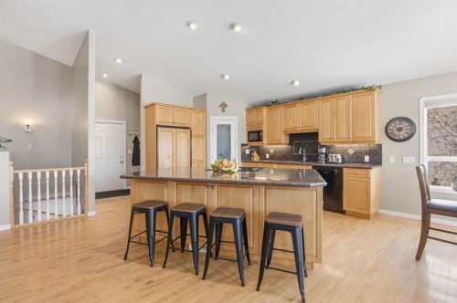 58 Lewis Close, Red Deer, AB - Indoor Photo Showing Kitchen