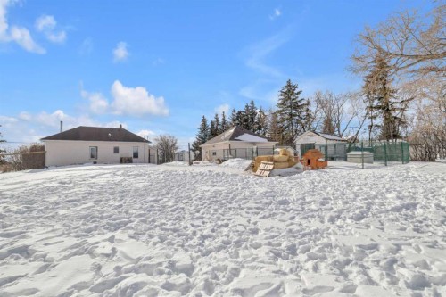 6312 48 Ave, Ponoka, AB - Outdoor