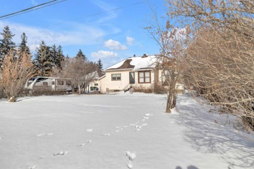 6312 48 Ave, Ponoka, AB - Outdoor