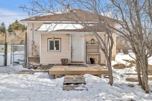 6312 48 Ave, Ponoka, AB - Outdoor