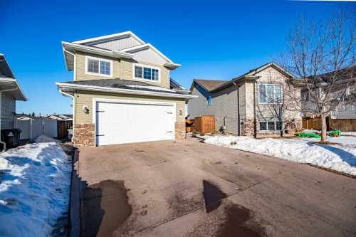 53 Portway Close, Blackfalds, AB - Outdoor