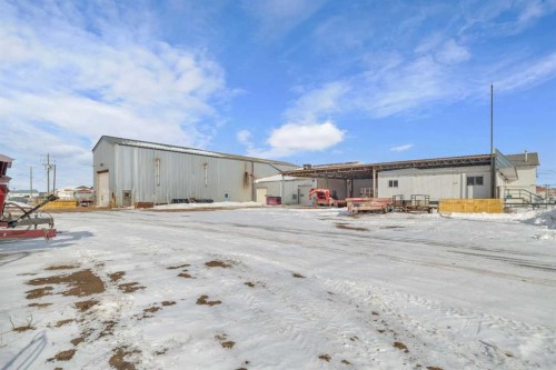 6606 42 Ave, Ponoka, AB 