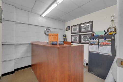 6606 42 Ave, Ponoka, AB 