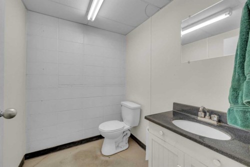 6606 42 Ave, Ponoka, AB 