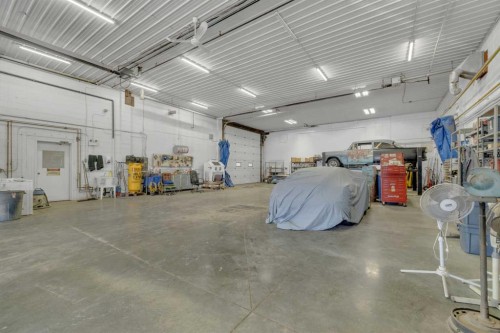 6606 42 Ave, Ponoka, AB 