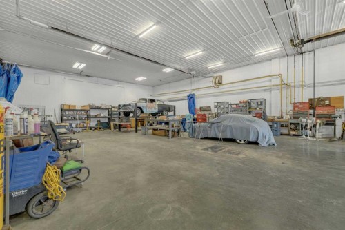 6606 42 Ave, Ponoka, AB 