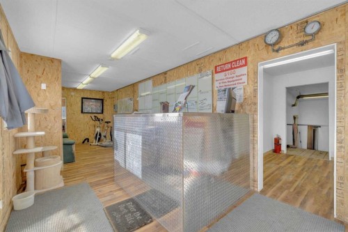 6606 42 Ave, Ponoka, AB 