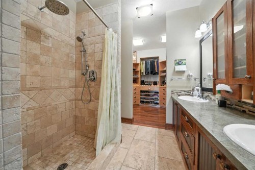 11 Aimie Avenue, White Sands, AB - Indoor Photo Showing Bathroom
