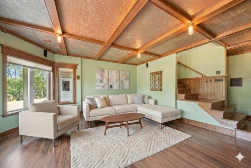 11 Aimie Avenue, White Sands, AB - Indoor Photo Showing Living Room