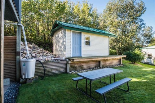 11 Aimie Avenue, White Sands, AB - Outdoor