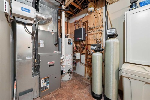 11 Aimie Avenue, White Sands, AB - Indoor Photo Showing Basement