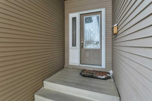 134 Lougheed Close, Red Deer, AB - Outdoor With Exterior