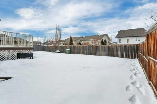 134 Lougheed Close, Red Deer, AB - Outdoor
