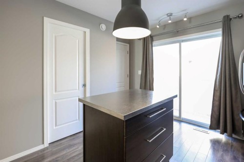 608-30 Carleton Avenue, Red Deer, AB - Indoor Photo Showing Other Room