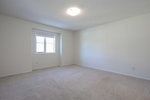 608-30 Carleton Avenue, Red Deer, AB - Indoor Photo Showing Other Room