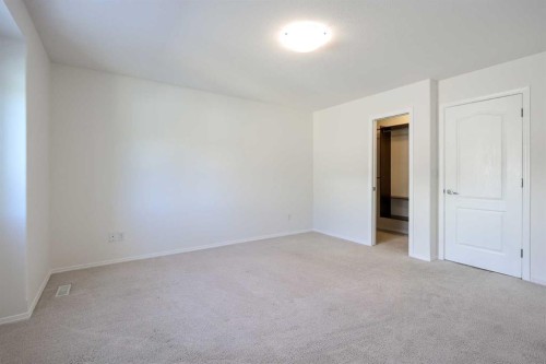 608-30 Carleton Avenue, Red Deer, AB - Indoor Photo Showing Other Room