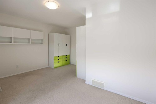 608-30 Carleton Avenue, Red Deer, AB - Indoor Photo Showing Other Room