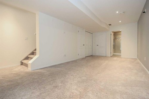 608-30 Carleton Avenue, Red Deer, AB - Indoor Photo Showing Other Room