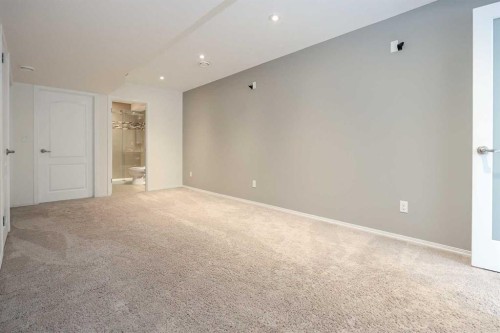 608-30 Carleton Avenue, Red Deer, AB - Indoor Photo Showing Other Room